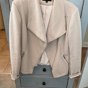 Gibsonlook Cream Blazer with Zipper Details